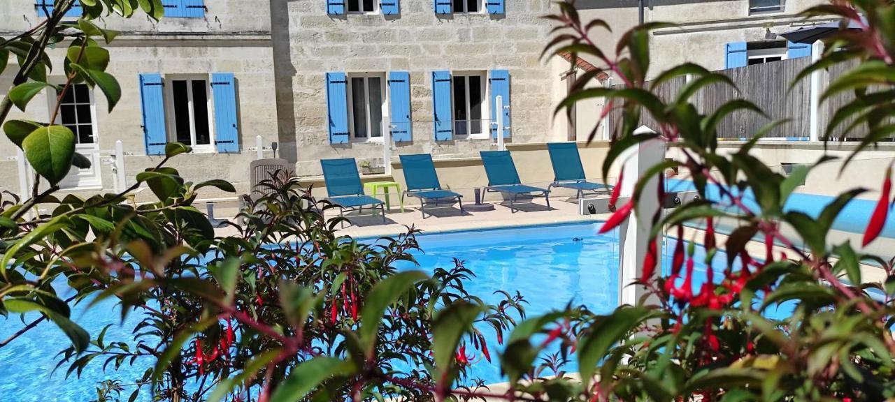 Les Cuves - Saintes Bed and Breakfast Chaniers Exteriör bild