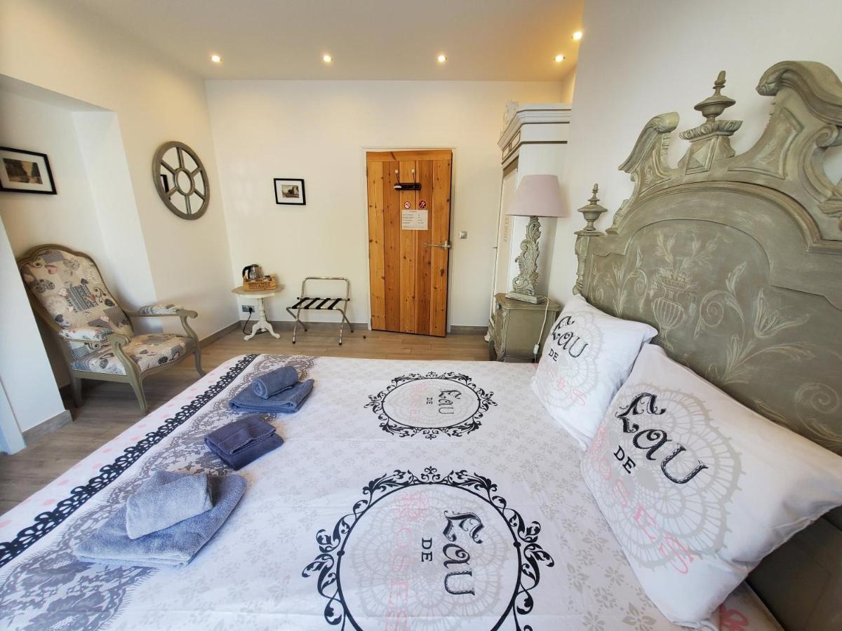 Les Cuves - Saintes Bed and Breakfast Chaniers Exteriör bild